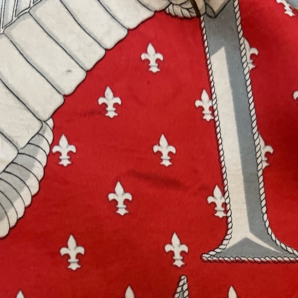 Hermes Scarf "Selles a Housse" by Christiane Vauzelles 35” Silk | Carre Foulard - Picture 14 of 16